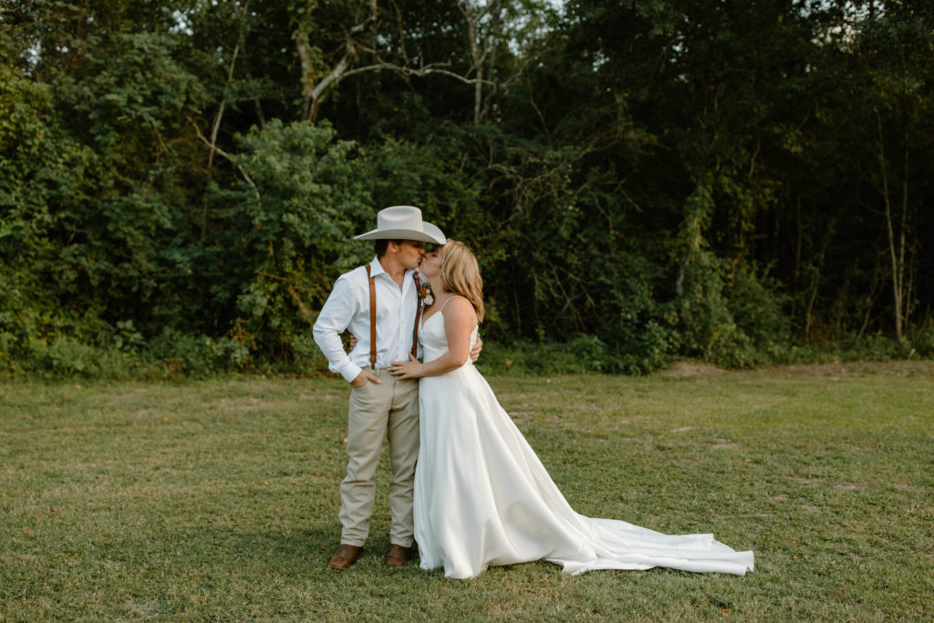 Texas intimate wedding and elopement photographer