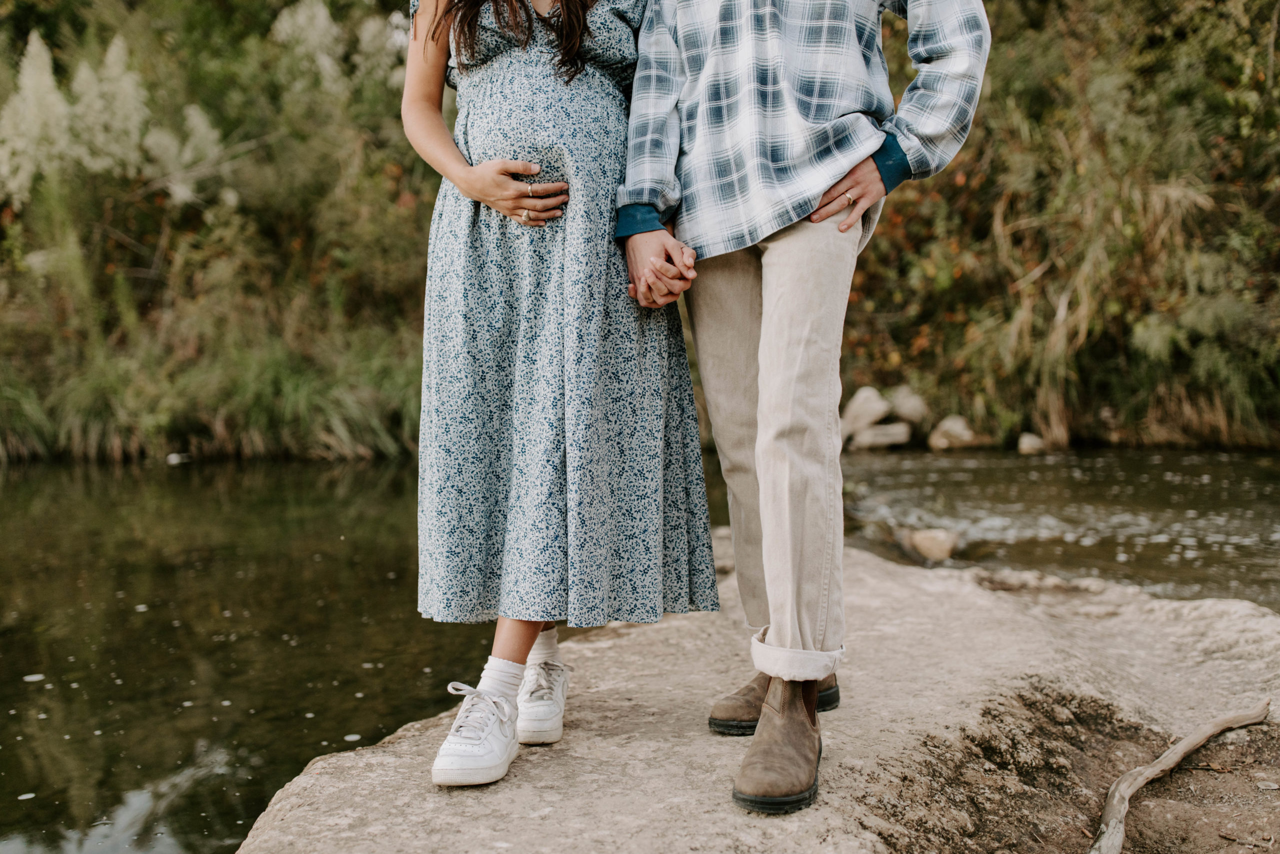 This dreamy couple session at Blue Hole Park in Georgetown, Texas is the perfect picture of natural moments. The photography by Sullivan Taylor are true to color, while still being warm & moody. We love seeing two people candidly in love! Looking for a wedding and elopement photographer who goes all over Texas? If you want timeless images that are true to color and warm, contact Sulli Taylor.