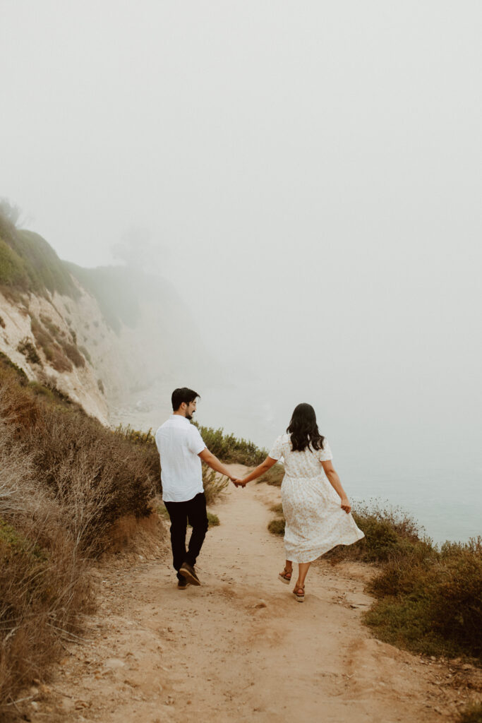 Image of couple in Ventura California taken by Sullivan Taylor - Photographer based in Texas who travels throughout the United States